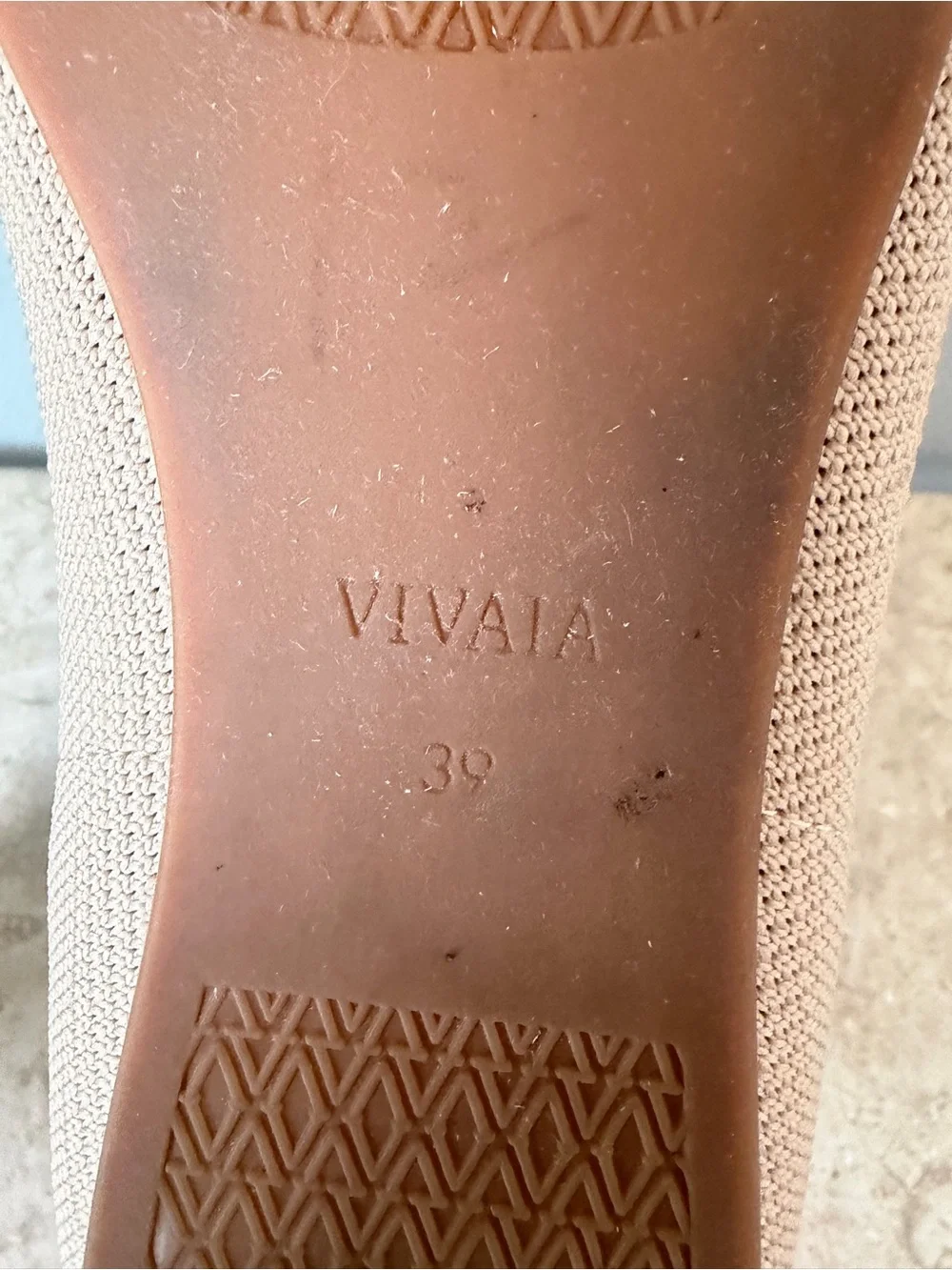 VIVAIA Aria 5° Ballet Flats Womens 8 Almond Black Cap Toe Pointed Slip On Knit